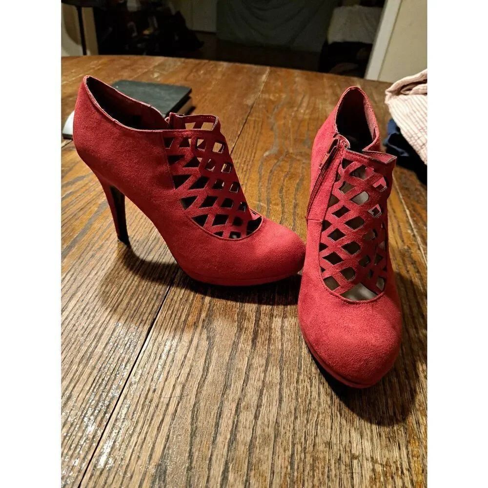 IMPO Women’s 7.5 Red Faux Suede Caged Stiletto High Heel Dress Shoes Zip Side